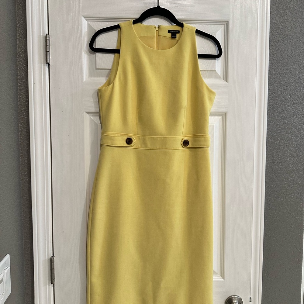 Ann Taylor Yellow Sleeveless Halter Sheath Dress Knee-Length for Work